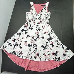 White House Black Market Fit and Flare Dress Women's 4P Petite Floral V Neck